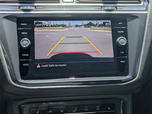 Used 2024 Volkswagen Tiguan SE R-Line image 23