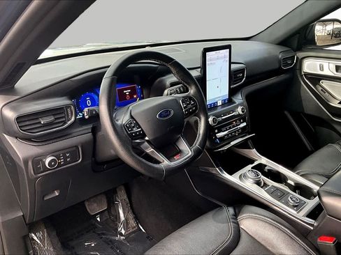 Used 2020 Ford Explorer ST w/ Premium Technology Package AWD/4WD image 18