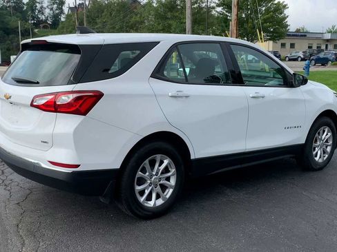 Certified 2018 Chevrolet Equinox LS AWD/4WD image 8