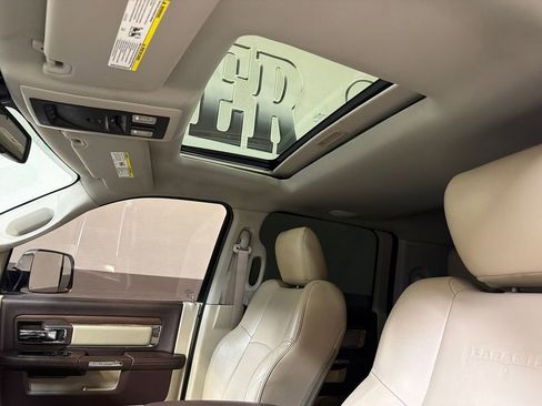 Used 2014 RAM 3500 Laramie w/ Convenience Group AWD/4WD image 15