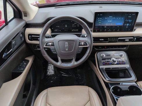 Used 2021 Lincoln Nautilus Reserve FWD image 16