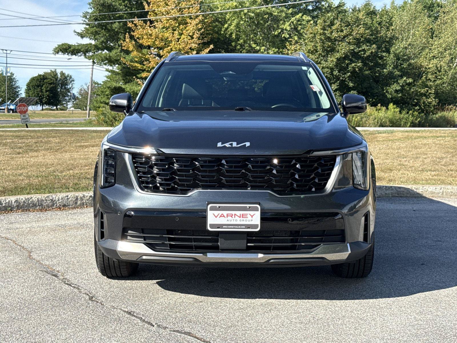 Used 2025 Kia Sorento S w/ Panoramic Sunroof Package AWD/4WD image 2