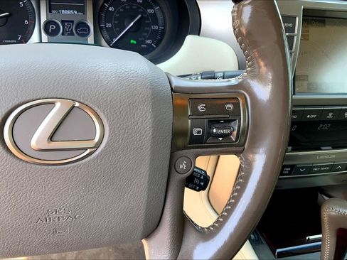 Used 2018 Lexus GX 460 Premium w/ Premium Package AWD/4WD image 23
