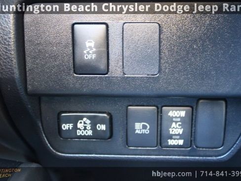 Used 2023 Toyota Tacoma TRD Sport image 32