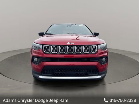 Used 2025 Jeep Compass Limited AWD/4WD image 2
