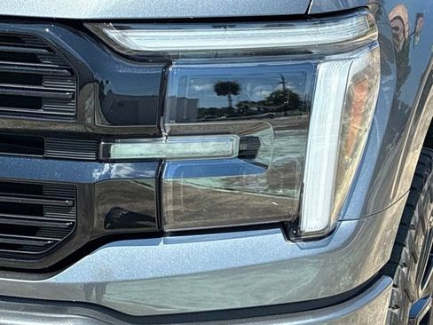 Used 2025 Ford F150 Platinum w/ FX4 Off-Road Package AWD/4WD image 10