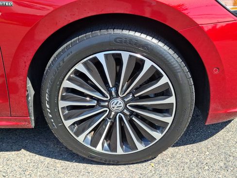 Certified 2022 Volkswagen Passat 2.0T FWD image 8