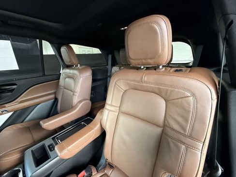 Used 2024 Lincoln Aviator Reserve w/ Equipment Group 201A RWD image 22
