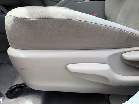 Used 2010 Toyota Prius Five FWD image 15