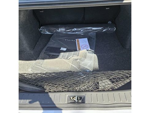 New 2025 Nissan Versa SR w/ Trunk Package image 17