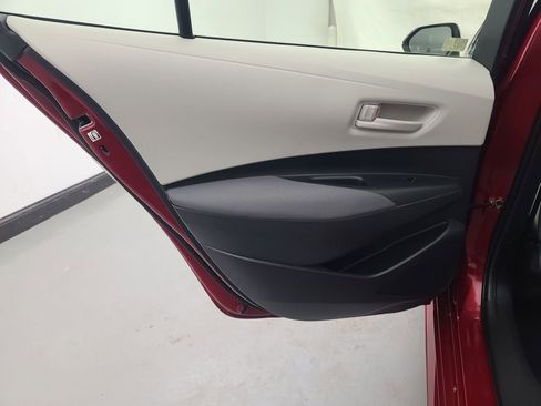 Used 2023 Toyota Corolla LE image 21