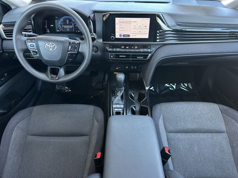 Used 2025 Toyota Camry LE FWD image 12