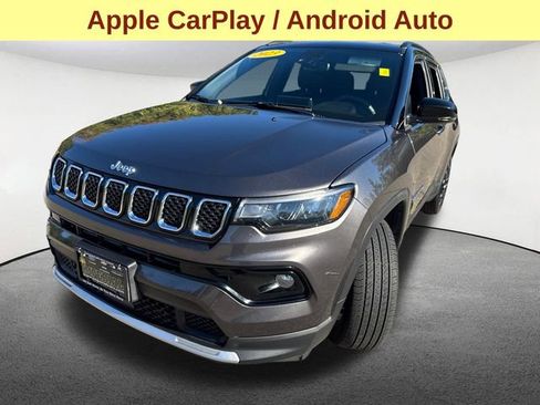 Used 2023 Jeep Compass Limited image 6