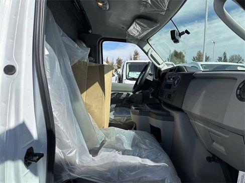 New 2024 Ford E-450 and Econoline 450 Super Duty w/ Power Windows & Locks Group image 26