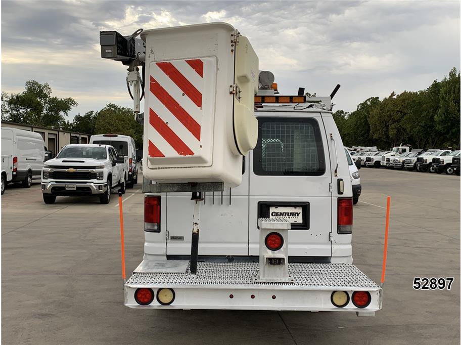 Used 2014 Ford E-350 and Econoline 350 Super Duty RWD image 10