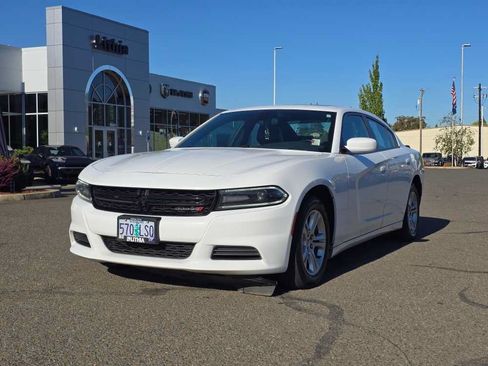 Used 2019 Dodge Charger SXT w/ Leather Interior Group RWD image 1
