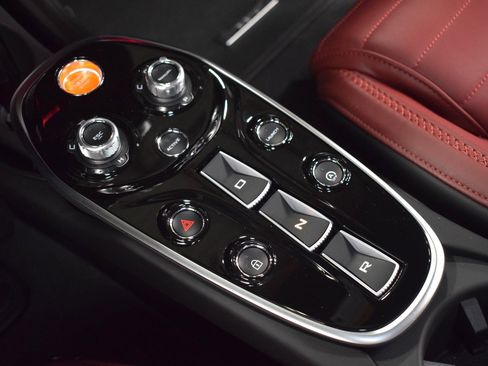 New 2026 McLaren GTS image 35