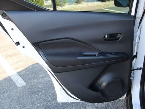 Certified 2025 Nissan Kicks Play S FWD image 23