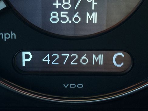 Used 2005 Mercedes-Benz E 500 4MATIC Sedan image 10