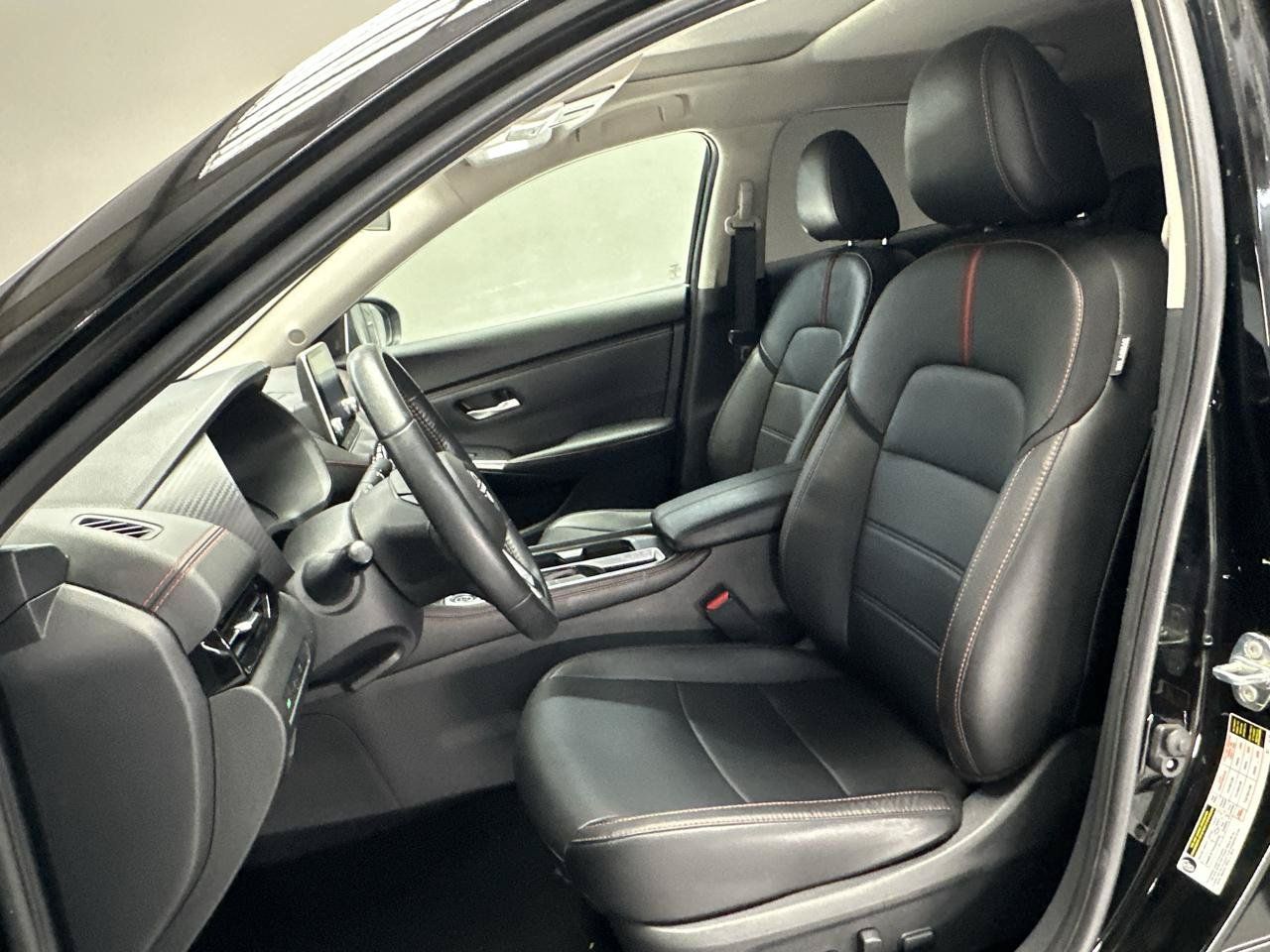 Used 2024 Nissan Sentra SR w/ SR Premium Package FWD image 18