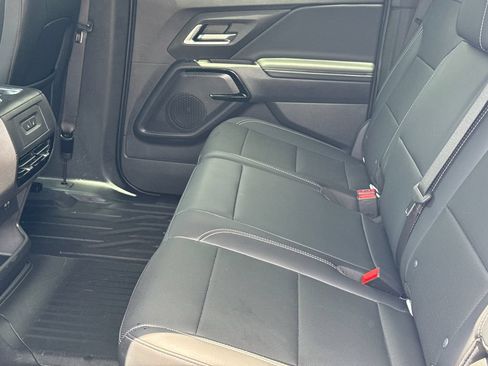 Used 2025 Chevrolet Silverado EV LT AWD/4WD image 20