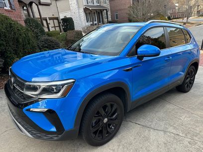 Used 2022 Volkswagen Taos SEL w/ Panoramic Sunroof Package