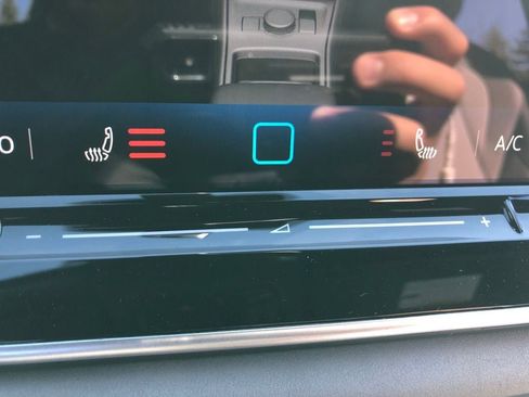 New 2026 Volkswagen Tiguan SE R-Line AWD/4WD image 28