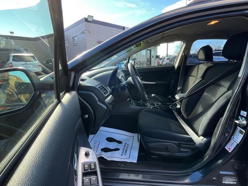 Used 2015 Subaru Crosstrek 2.0i Premium image 18