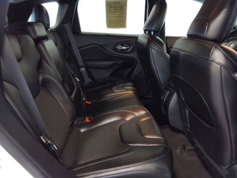 Used 2021 Jeep Cherokee Latitude Plus image 41