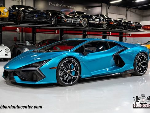 Used 2025 Lamborghini Revuelto AWD/4WD image 4