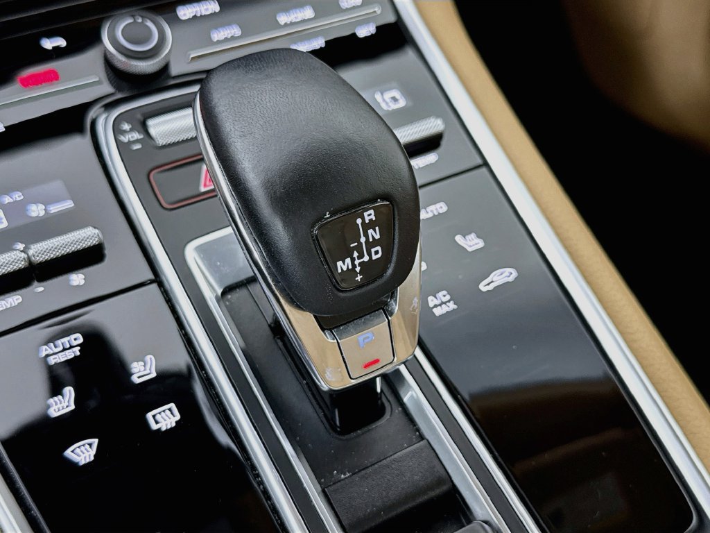 Certified 2023 Porsche Panamera image 21