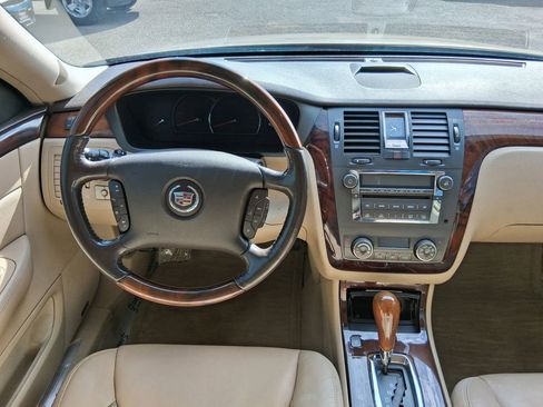 Used 2007 Cadillac DTS Luxury II image 16