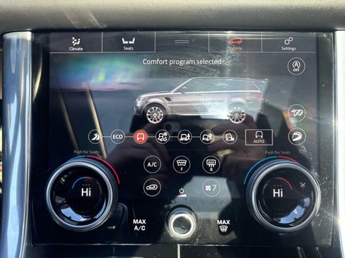 Used 2018 Land Rover Range Rover Sport SVR image 21