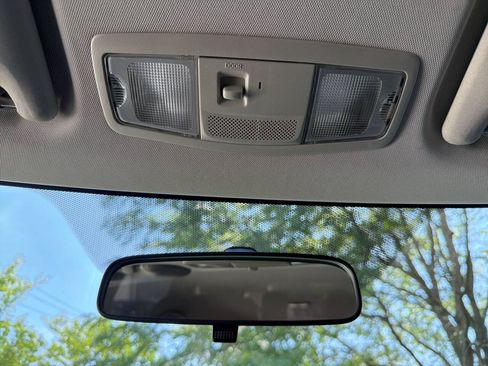 Used 2016 Mitsubishi Outlander SE FWD image 16