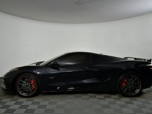 Used 2023 Chevrolet Corvette Stingray Premium Cpe w/ Z51 Performance Package image 16