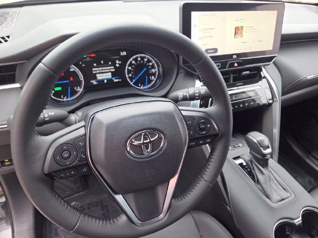 Used 2023 Toyota Venza XLE AWD/4WD image 36