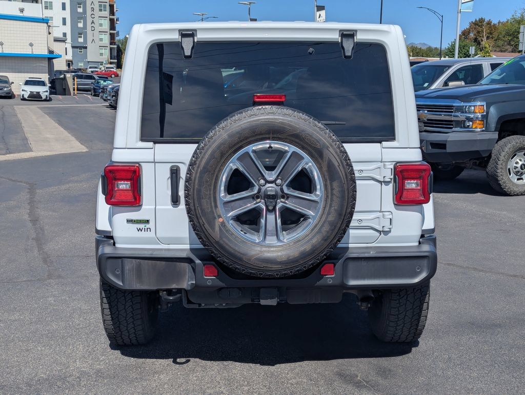 Used 2021 Jeep Wrangler Unlimited Sahara AWD/4WD image 5