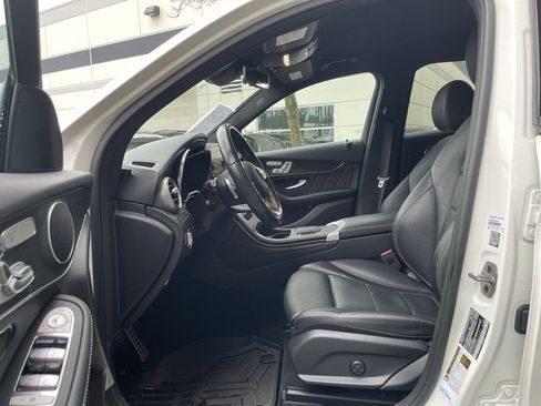 Used 2022 Mercedes-Benz GLC 300 4MATIC image 20