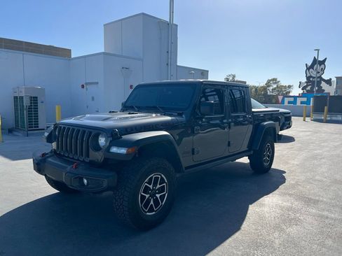 Used 2022 Jeep Gladiator Rubicon w/ Cold Weather Group AWD/4WD image 1