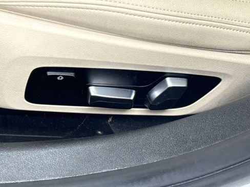 Used 2019 BMW 330i Sedan image 16