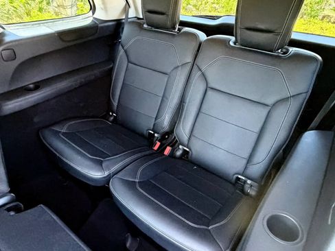 Used 2017 Land Rover Range Rover Evoque SE AWD/4WD image 21