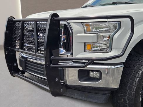 Used 2017 Ford F150 XLT AWD/4WD image 5
