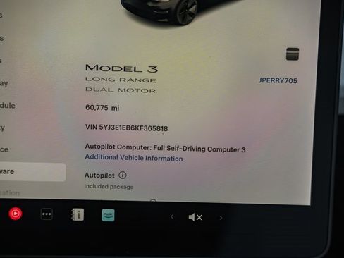 Used 2019 Tesla Model 3 Long Range image 37