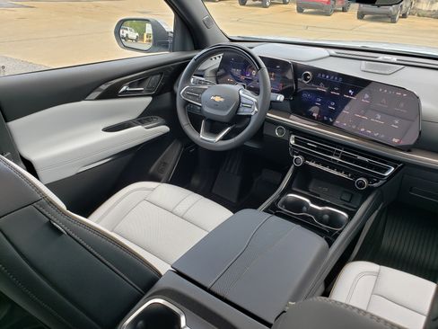 New 2026 Chevrolet Traverse High Country w/ LPO, Floor Liner Package image 39