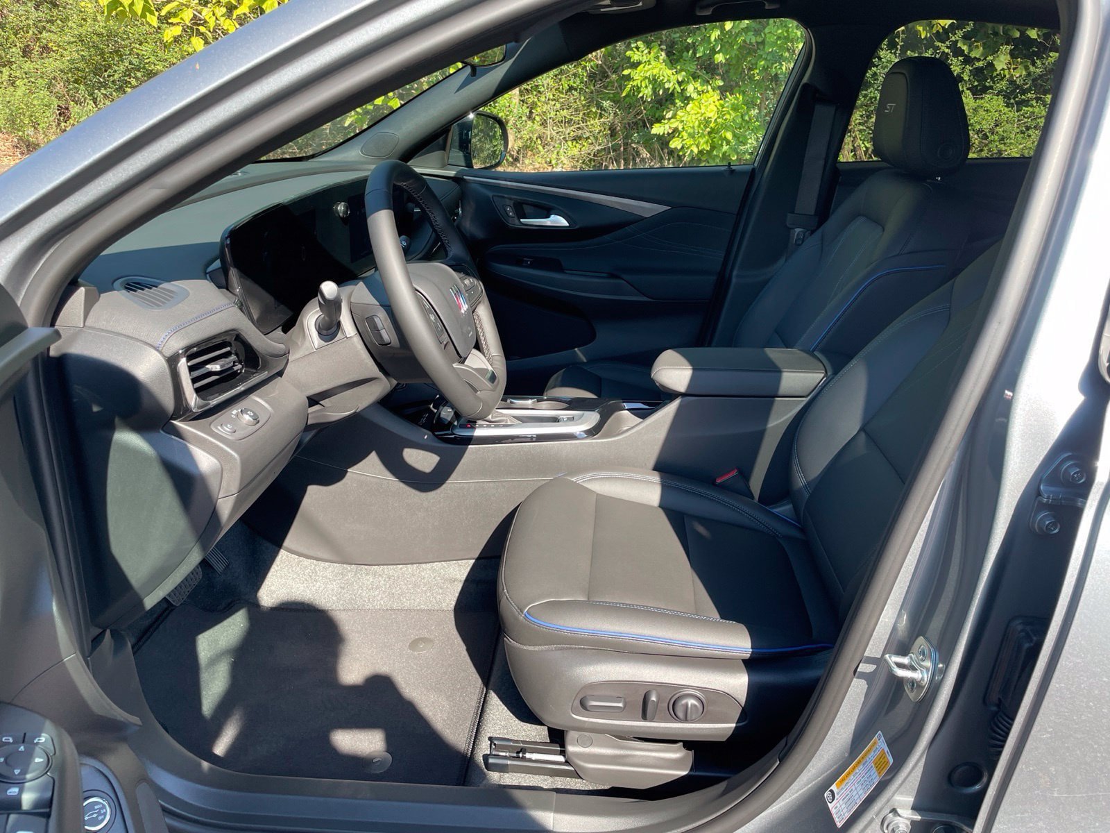 New 2026 Buick Envista Sport Touring w/ Convenience I Package FWD image 13