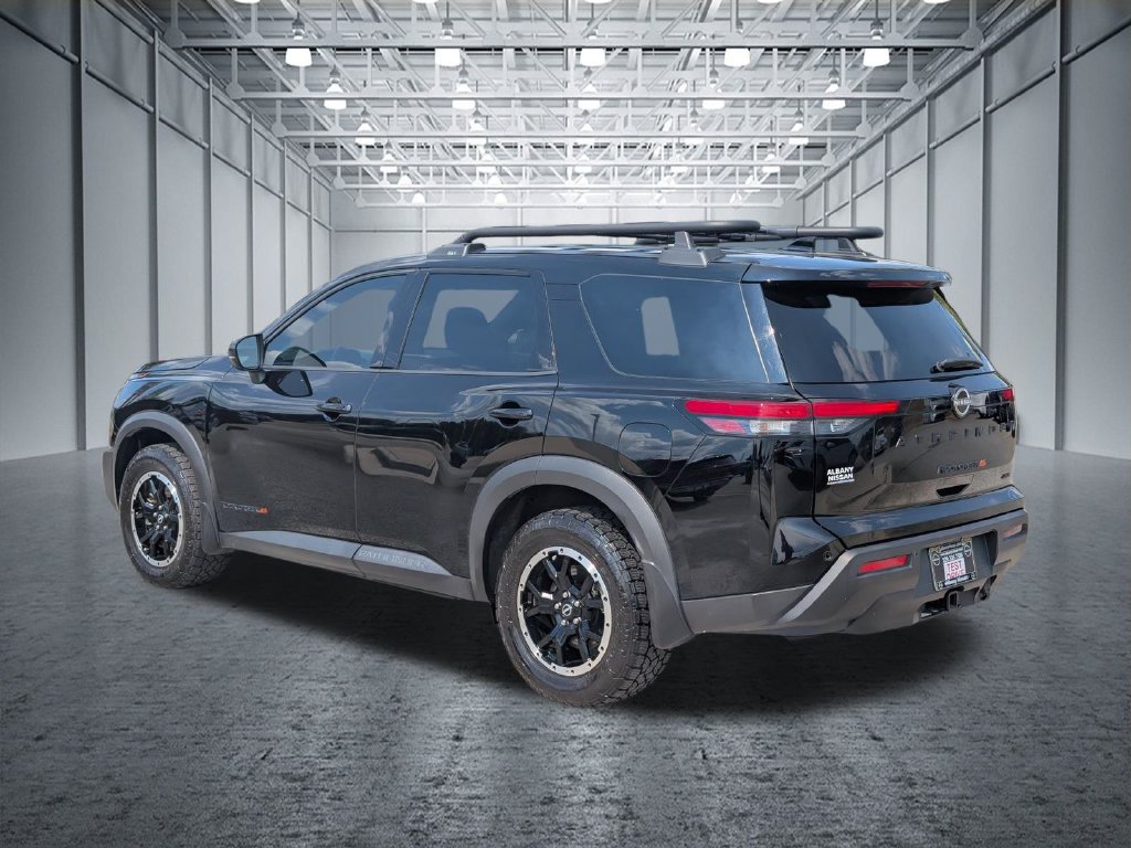 Used 2024 Nissan Pathfinder Rock Creek AWD/4WD image 12