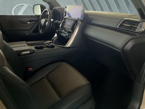 Certified 2025 Lexus LX 700h Overtrail AWD/4WD image 26