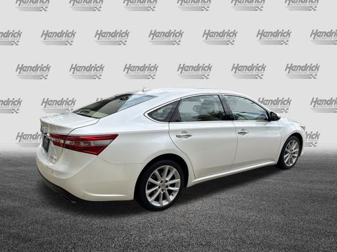 Used 2015 Toyota Avalon Limited FWD image 10