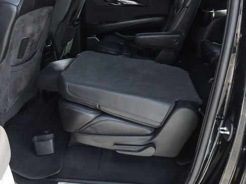 Used 2018 Cadillac Escalade ESV Platinum image 48