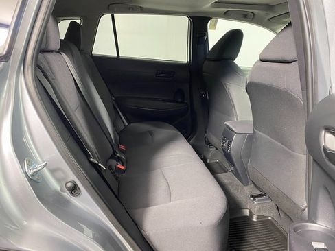 Certified 2023 Toyota Corolla Cross LE image 9